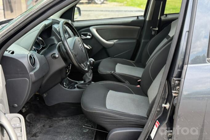 Dacia Duster 1 generation [restyling] SUV 5-doors