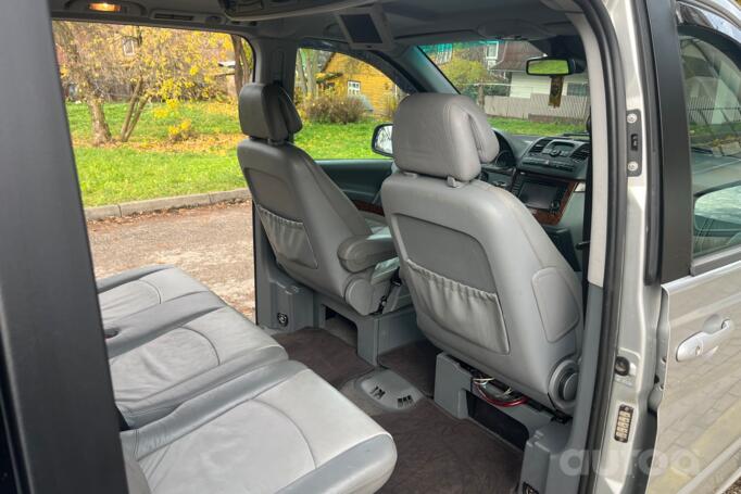 Mercedes-Benz Viano W639 Minivan