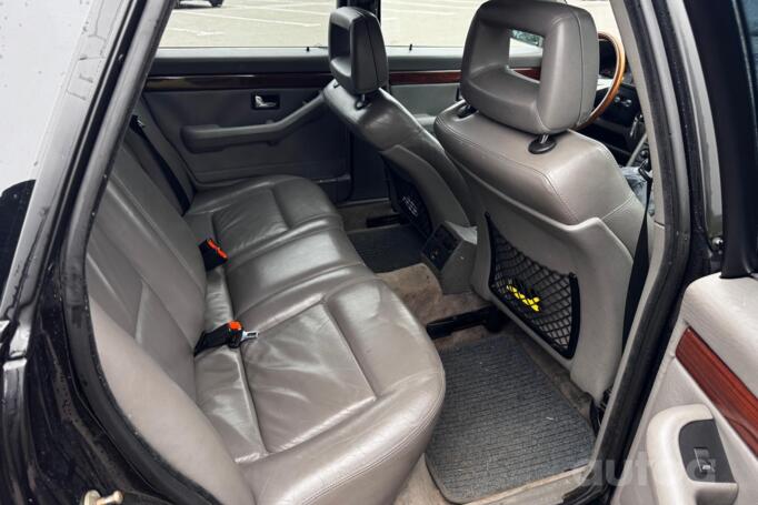 Audi 200 C3 [restyling]