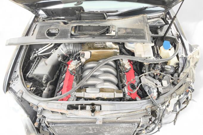 Audi RS 4 B7 Avant wagon 5-doors