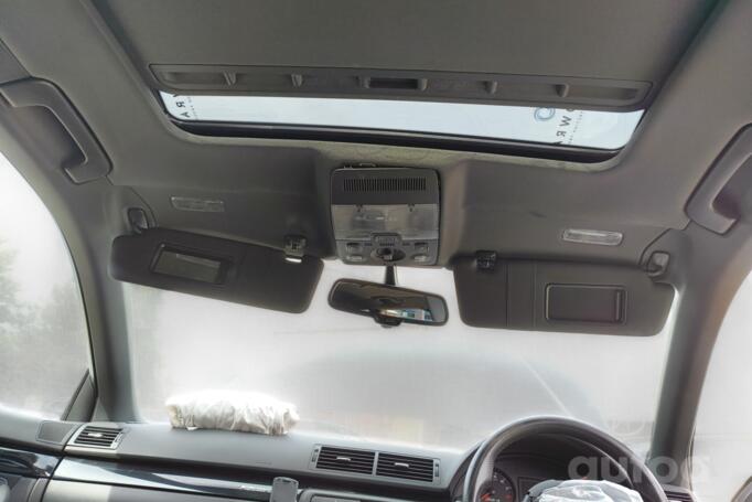 Audi RS 4 B7 Avant wagon 5-doors