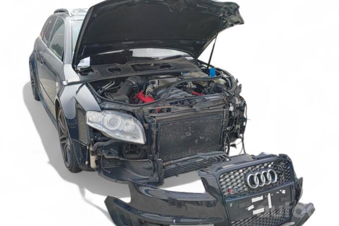 Audi RS 4 B7 Avant wagon 5-doors
