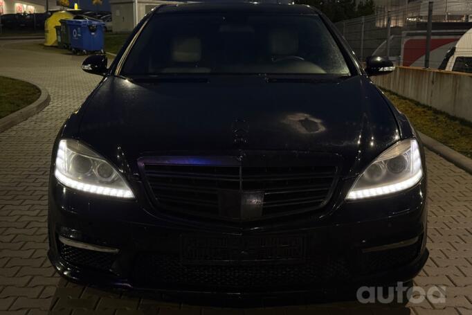 Mercedes-Benz S-Class W221 Sedan Long