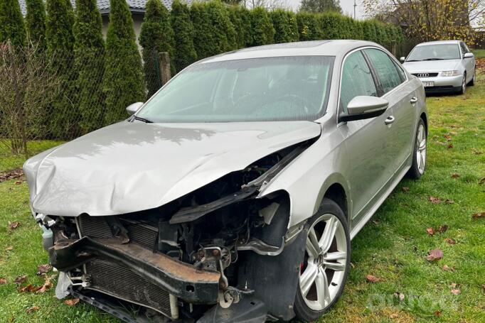 Volkswagen Passat (North America) 1 generation Sedan