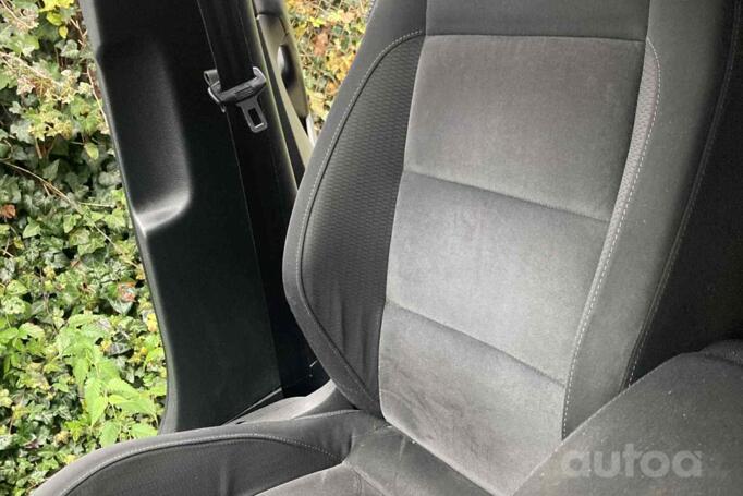 Volkswagen Golf 6 generation Hatchback 5-doors