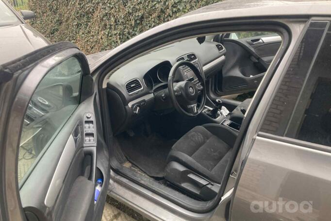 Volkswagen Golf 6 generation Hatchback 5-doors