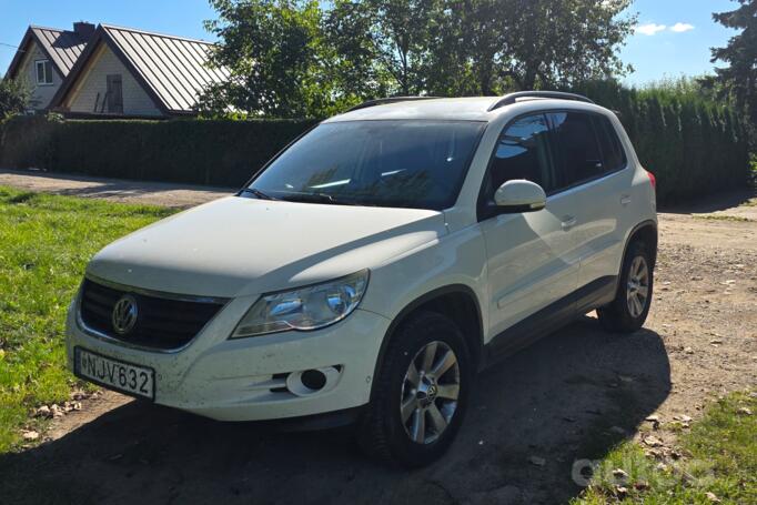 Volkswagen Tiguan 1 generation Crossover