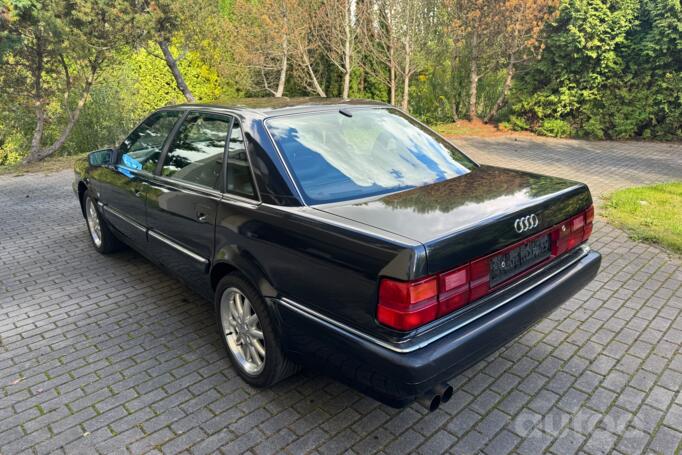 Audi V8 1 generation Sedan