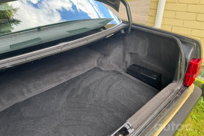 Audi V8 1 generation Sedan