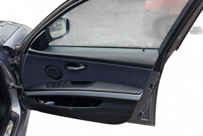 BMW 3 Series E90/E91/E92/E93 [restyling] Sedan