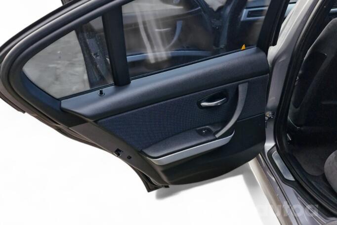 BMW 3 Series E90/E91/E92/E93 [restyling] Sedan