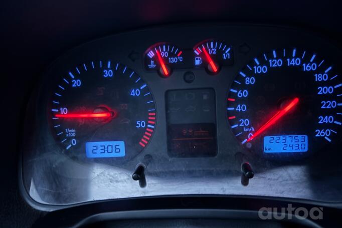 Volkswagen Golf 4 generation wagon