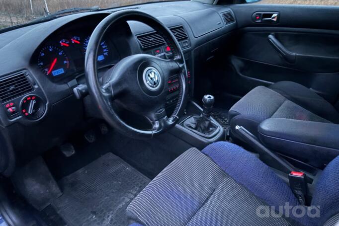 Volkswagen Golf 4 generation wagon