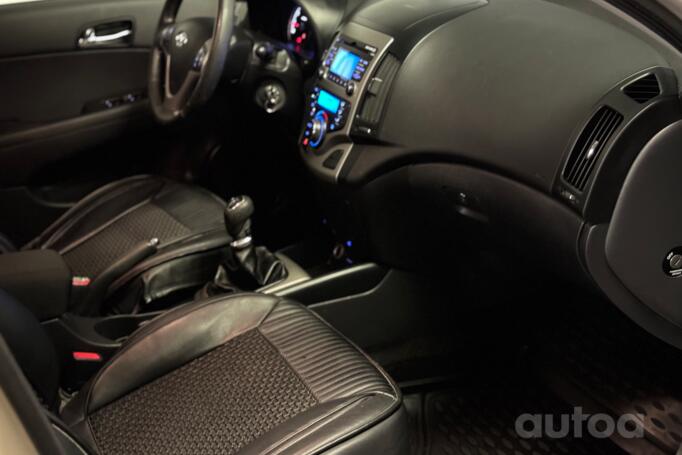 Hyundai i30 1 generation [restyling]