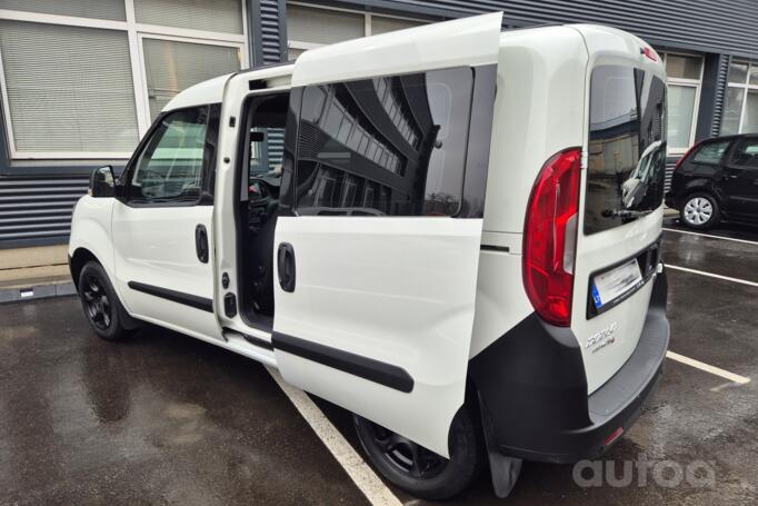 Fiat Doblo 2 generation [restyling] Minivan 5-doors