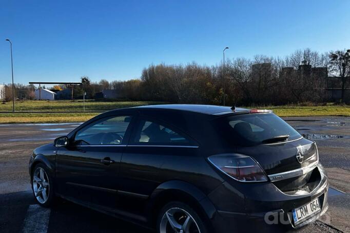 Opel Astra H [restyling]
