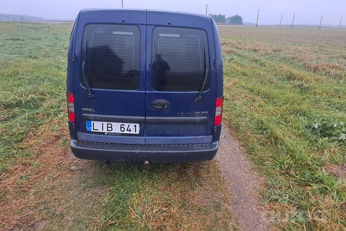 Opel Combo C Tour minivan