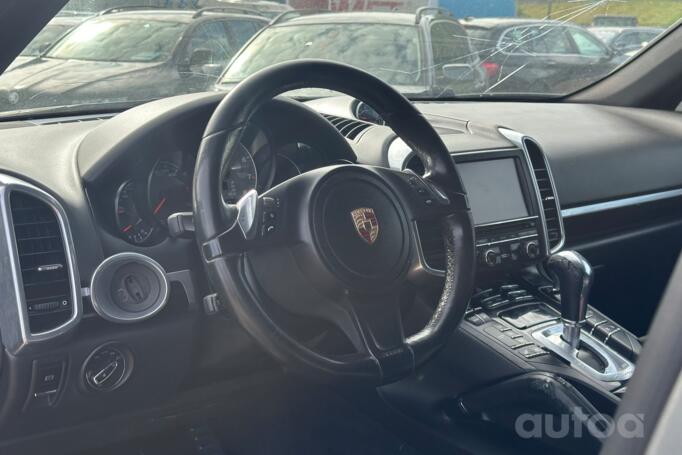 Porsche Cayenne 958 Crossover