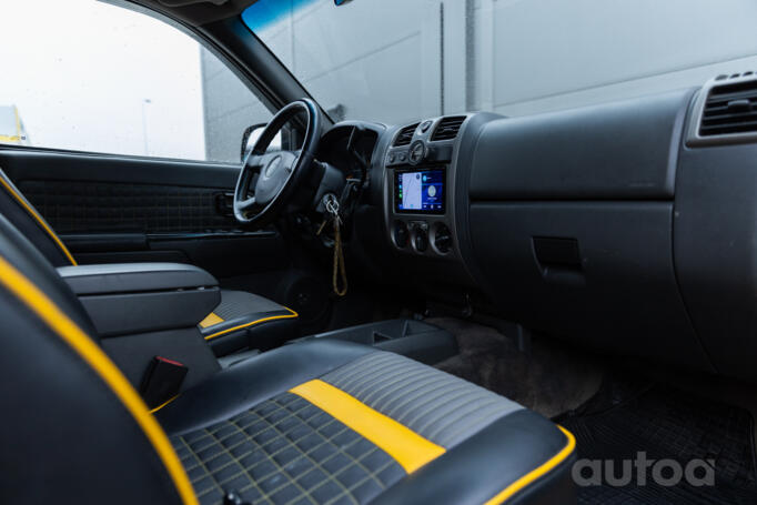 Chevrolet Colorado 1 generation Crew Cab pickup 4-doors