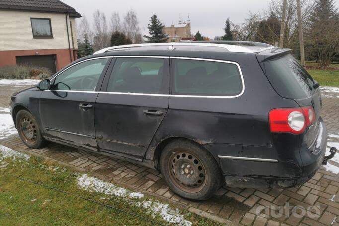Volkswagen Passat B6 wagon 5-doors