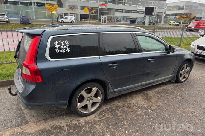 Volvo V70 3 generation wagon