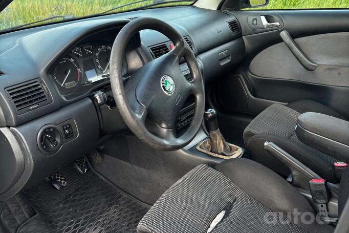 Skoda Octavia 1 generation [restyling] Combi wagon 5-doors