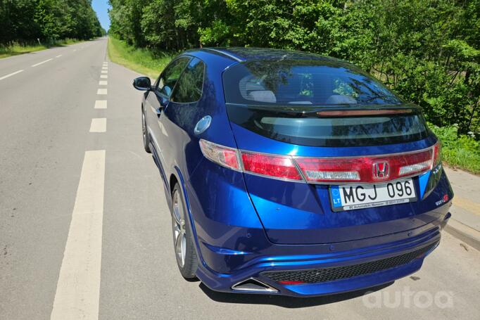 Honda Civic 8 generation [restyling] Type-S hatchback 3-doors