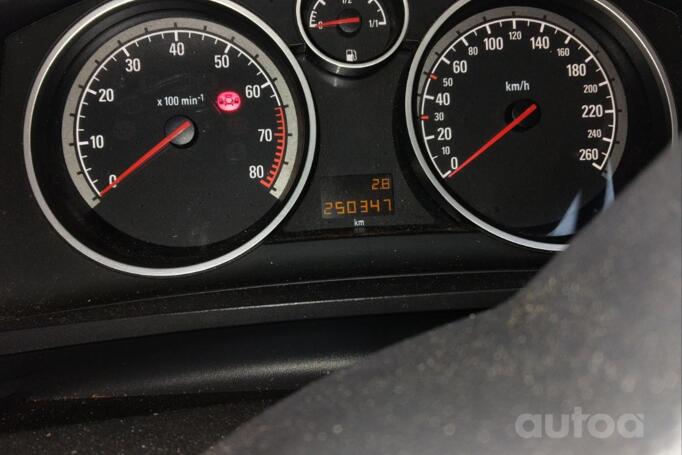 Opel Zafira B Minivan 5-doors