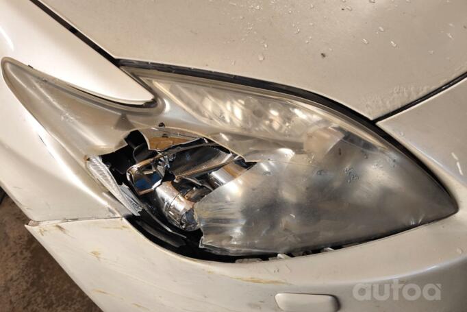 Toyota Prius 3 generation Hatchback 5-doors