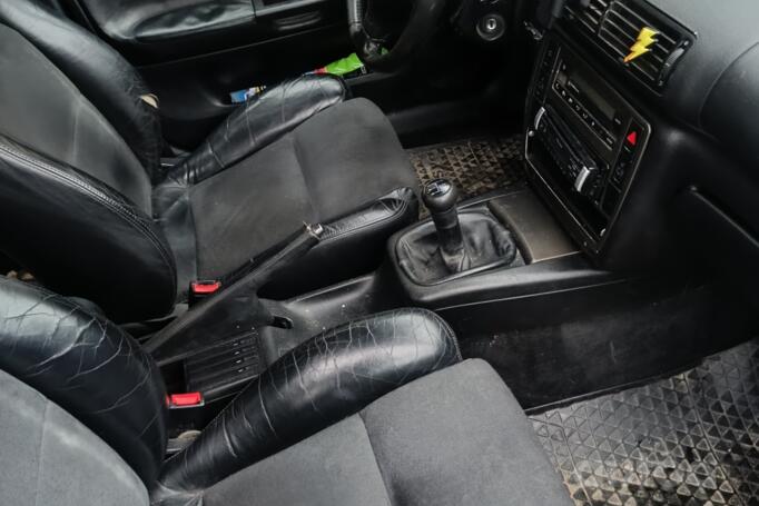 Volkswagen Passat B5 Sedan 4-doors