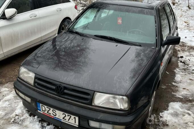 Volkswagen Vento 1 generation Sedan