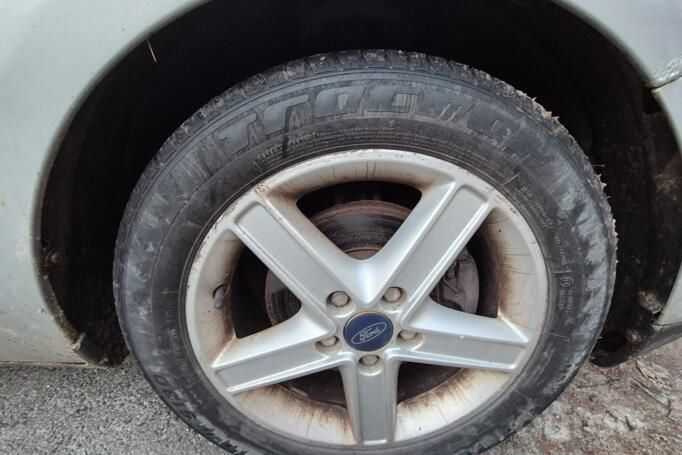 Ford Focus 2 generation wagon 5-doors