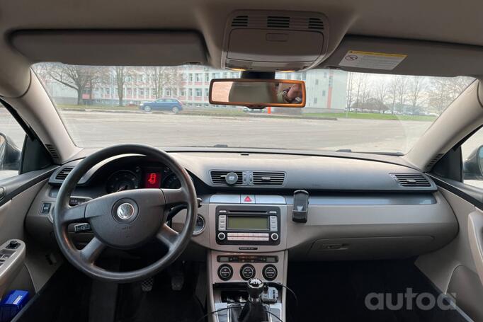 Volkswagen Passat B6 wagon 5-doors