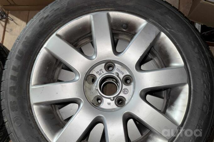 Volkswagen Golf 5 generation Hatchback 5-doors