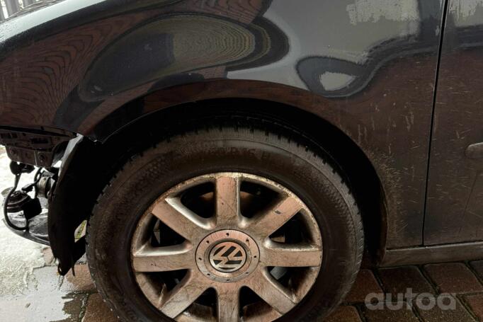 Volkswagen Golf 5 generation Hatchback 5-doors