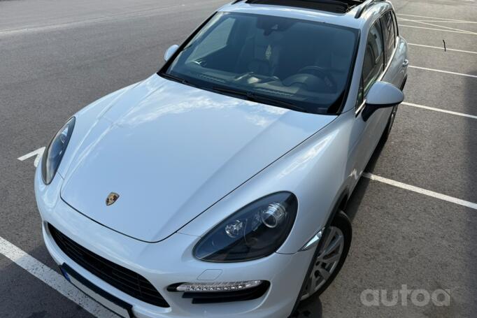 Porsche Cayenne 958 Crossover