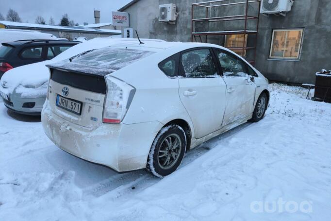Toyota Prius 3 generation Hatchback 5-doors