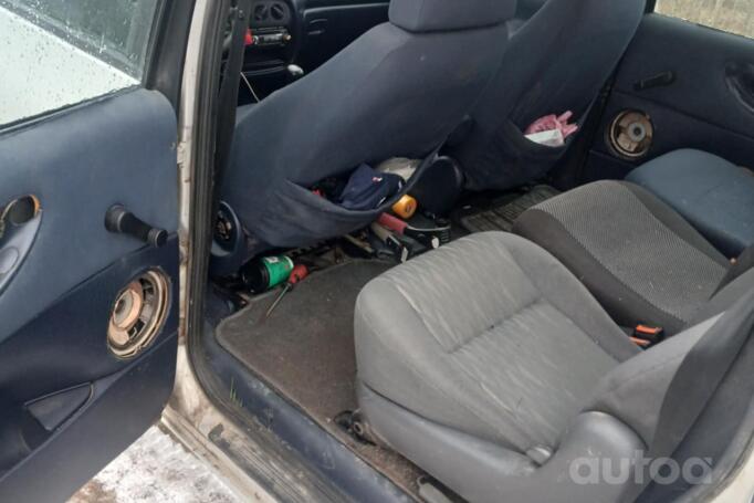 Volkswagen Sharan 1 generation Minivan 5-doors