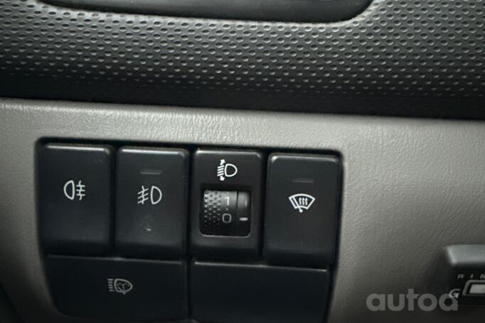 Subaru Forester 2 generation STi crossover 5-doors