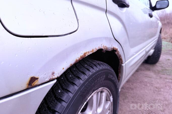 Subaru Forester 2 generation STi crossover 5-doors