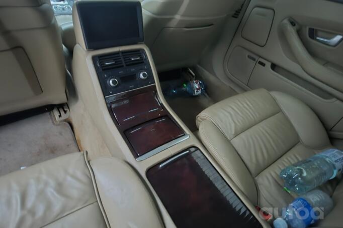 Audi A8 D3/4E [restyling] Sedan 4-doors