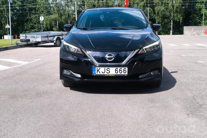 Nissan Leaf 2 generation Hatchback