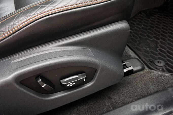 Volvo XC60 1 generation Crossover