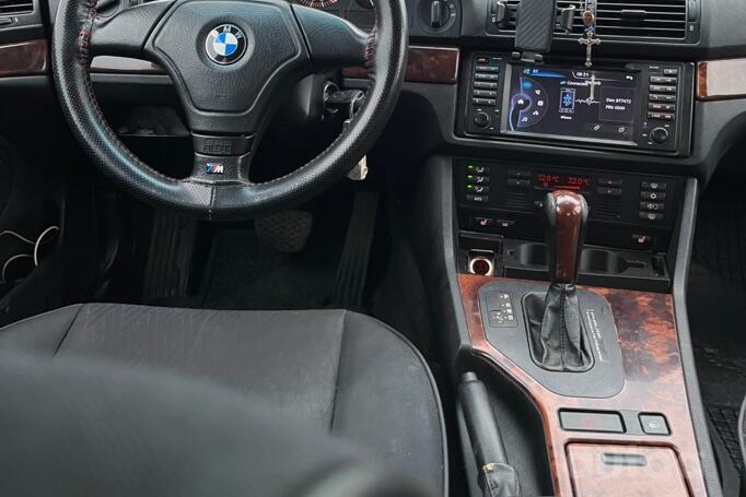 BMW 5 Series E39 Sedan 4-doors