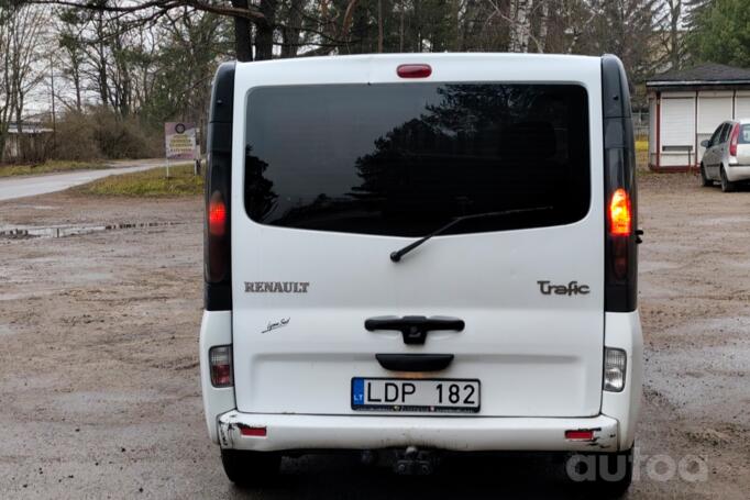 Renault Trafic 2 generation Minivan