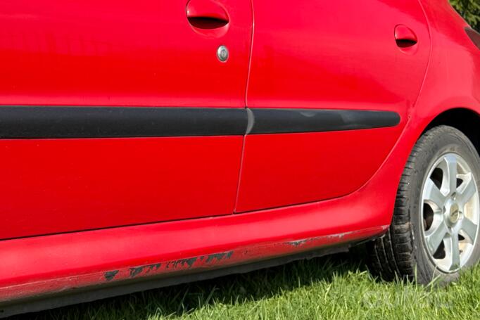 Peugeot 206 2 generation Hatchback 5-doors