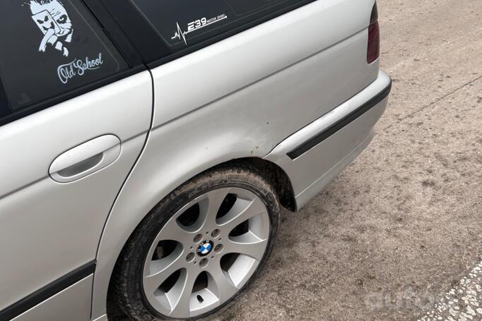 BMW 5 Series E39 Touring wagon