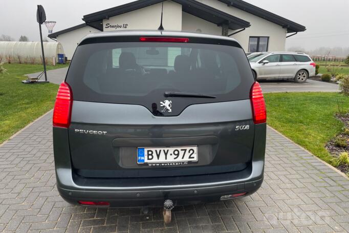 Peugeot 5008 1 generation Minivan