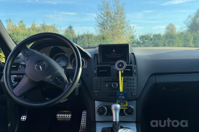 Mercedes-Benz C-Class W204/S204 Sedan 4-doors