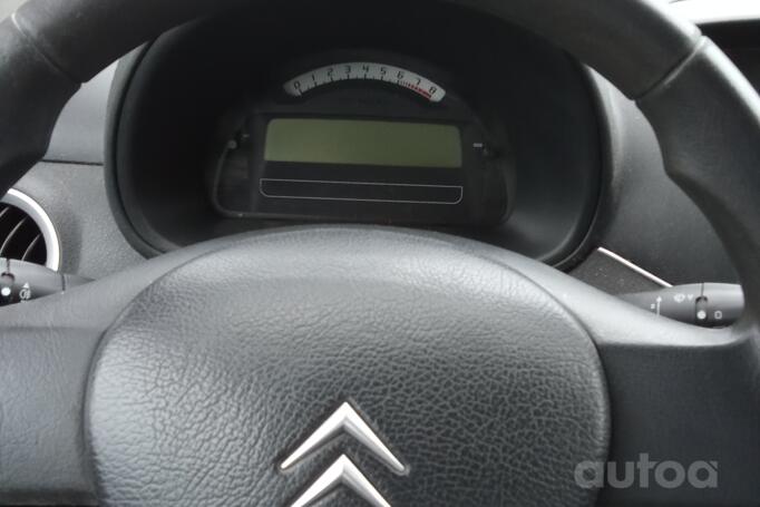 Citroen C2 1 generation Hatchback